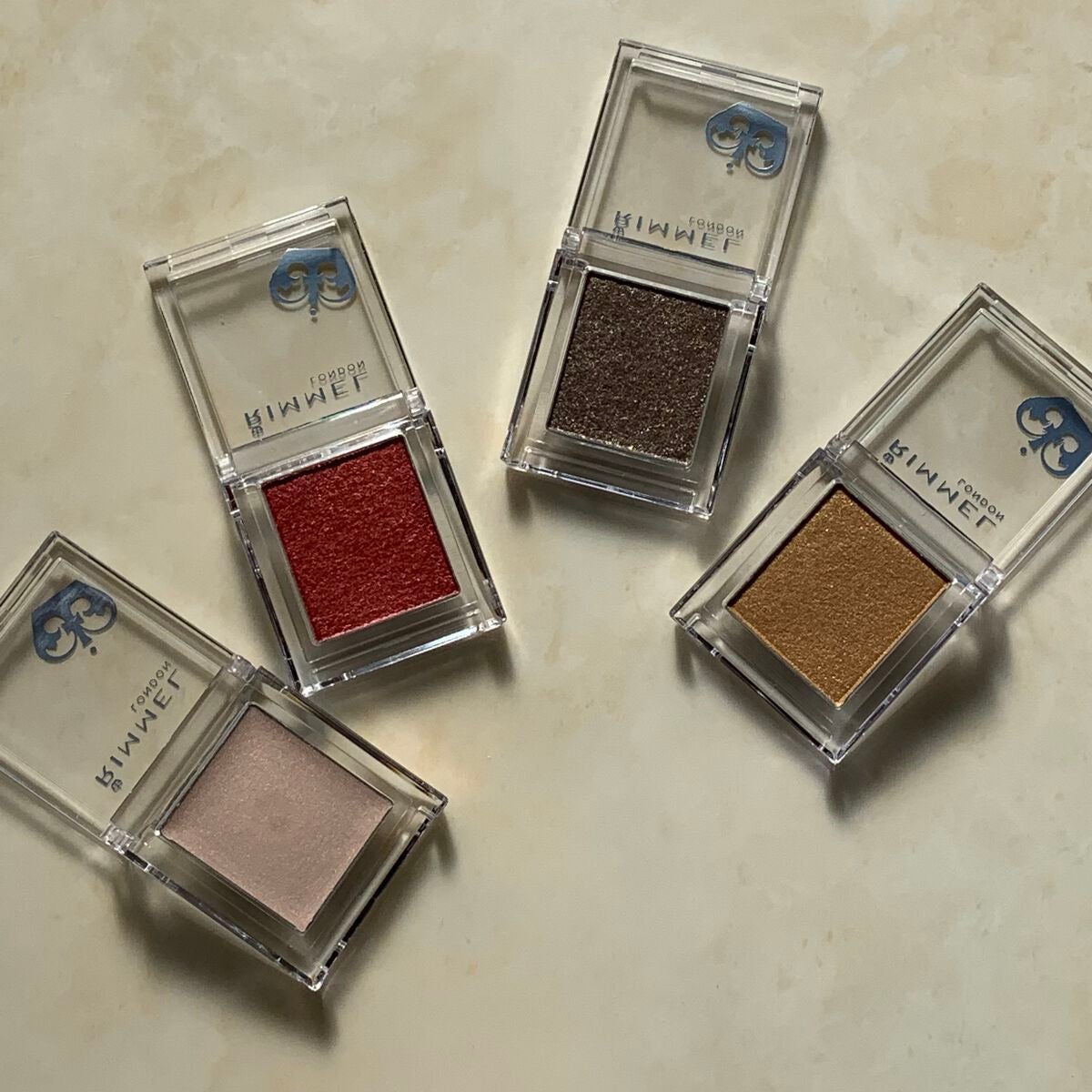 プリズム パウダーアイカラー/リンメル ロンドン/単色アイシャドウを使ったクチコミ(5枚目)