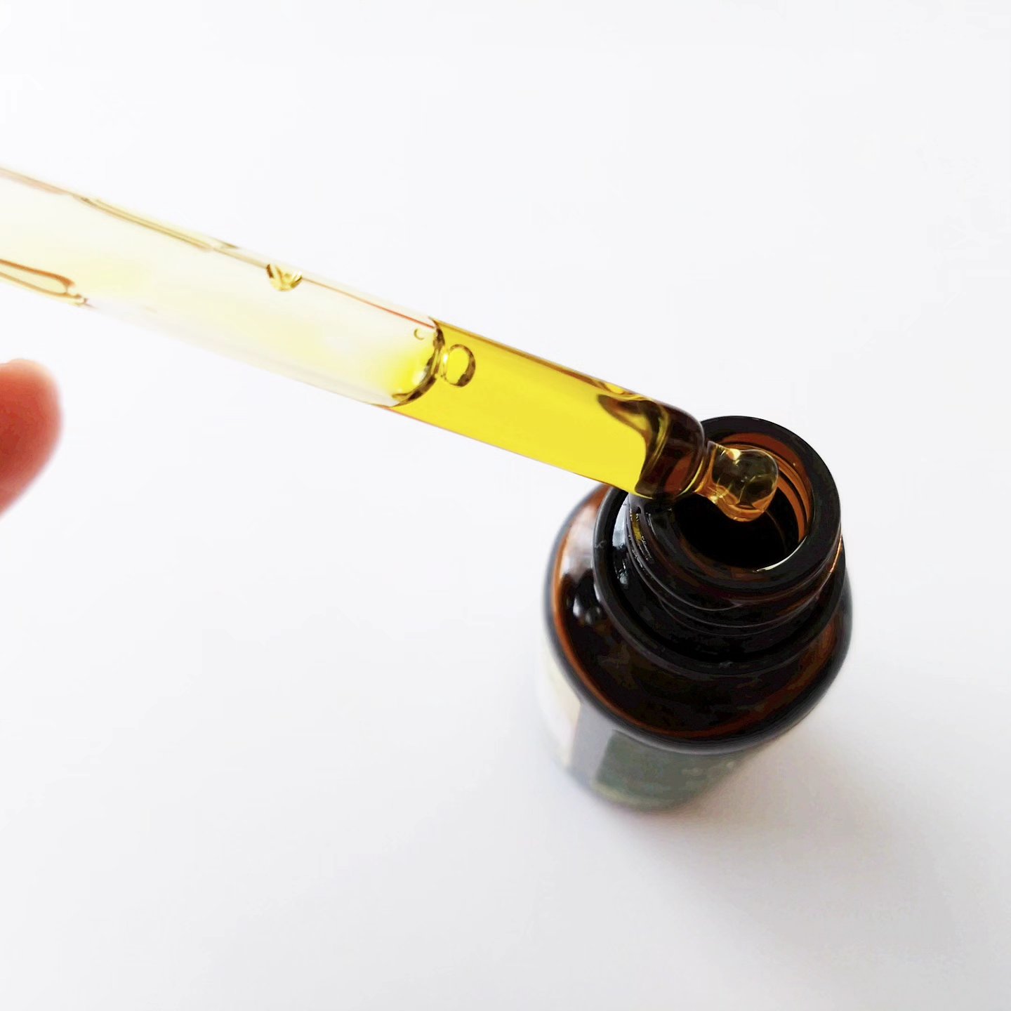 ディバイン アボカド＆ローズヒップ フェイスオイル/Antipodes/フェイスオイルを使ったクチコミ（3枚目）