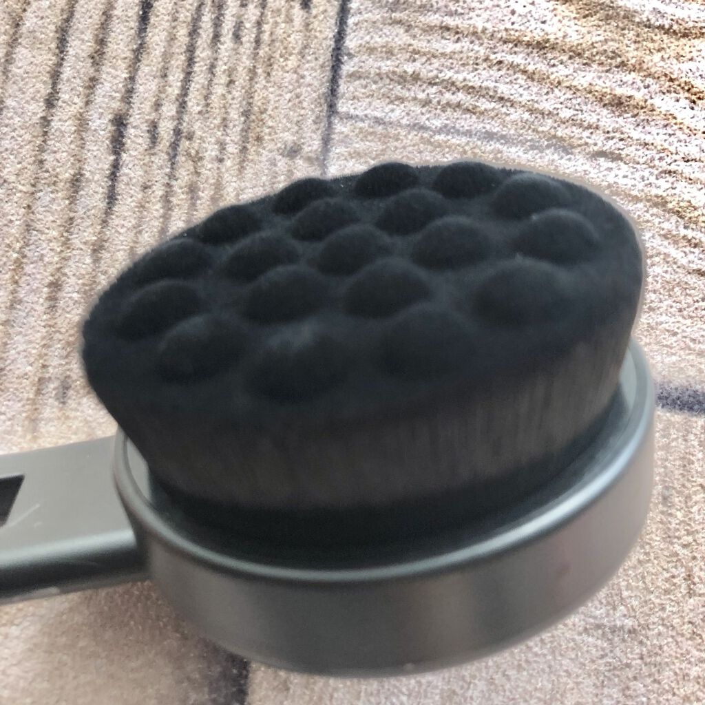 透明肌 竹炭ボディロングロングブラシ/コジット/バスグッズを使ったクチコミ（3枚目）