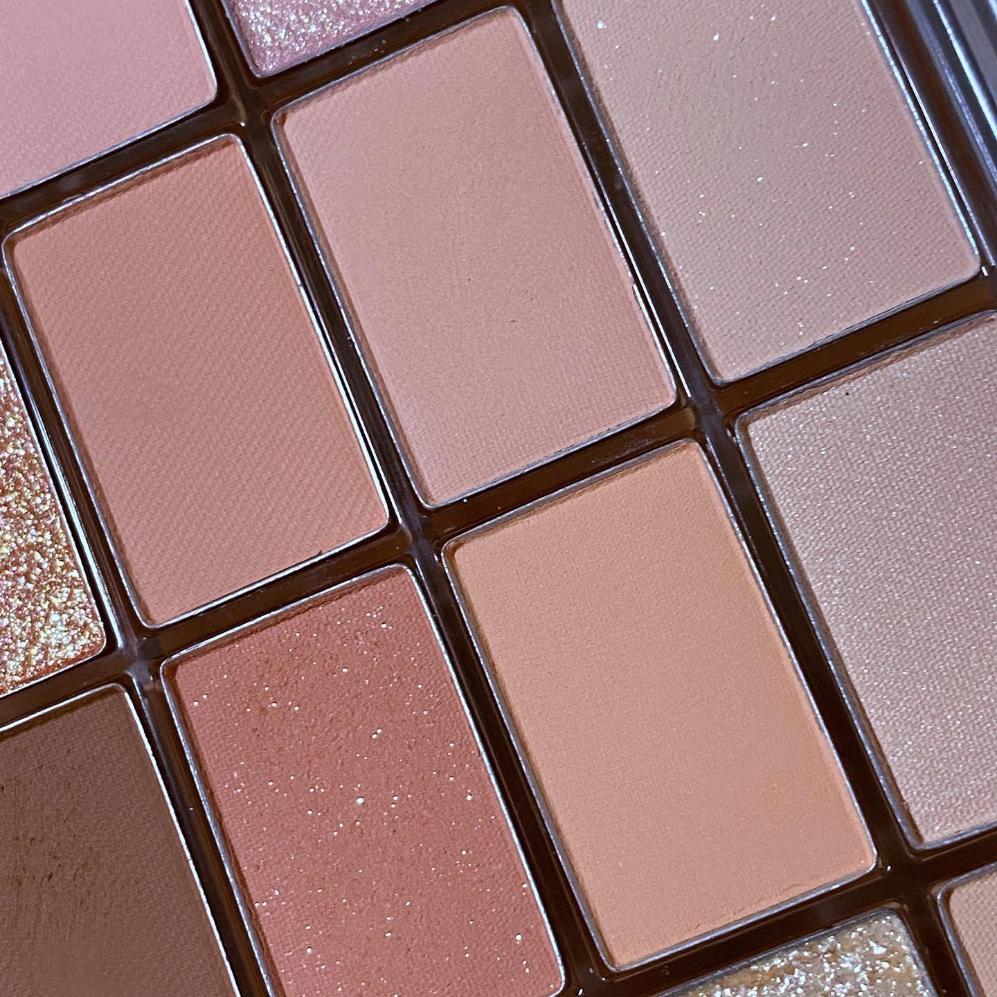 ソフトブラーリングアイパレット/wakemake/アイシャドウパレットを使ったクチコミ（2枚目）