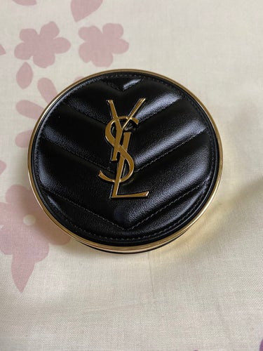 見に来て頂きありがとうございます(❁ᴗ͈ˬᴗ͈)

YSL
    アンクル ド ポー ルクッション
     N15


購入してしまいました！

綺麗な肌に見える 

カバーはありながら
   素肌