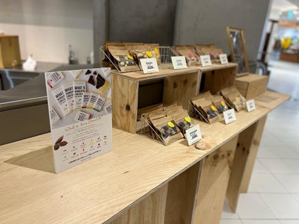 かのん on LIPS 「キレイになれる魔法のチョコ🍫名前から惹かれてしまい店内に入りま..」(3枚目)