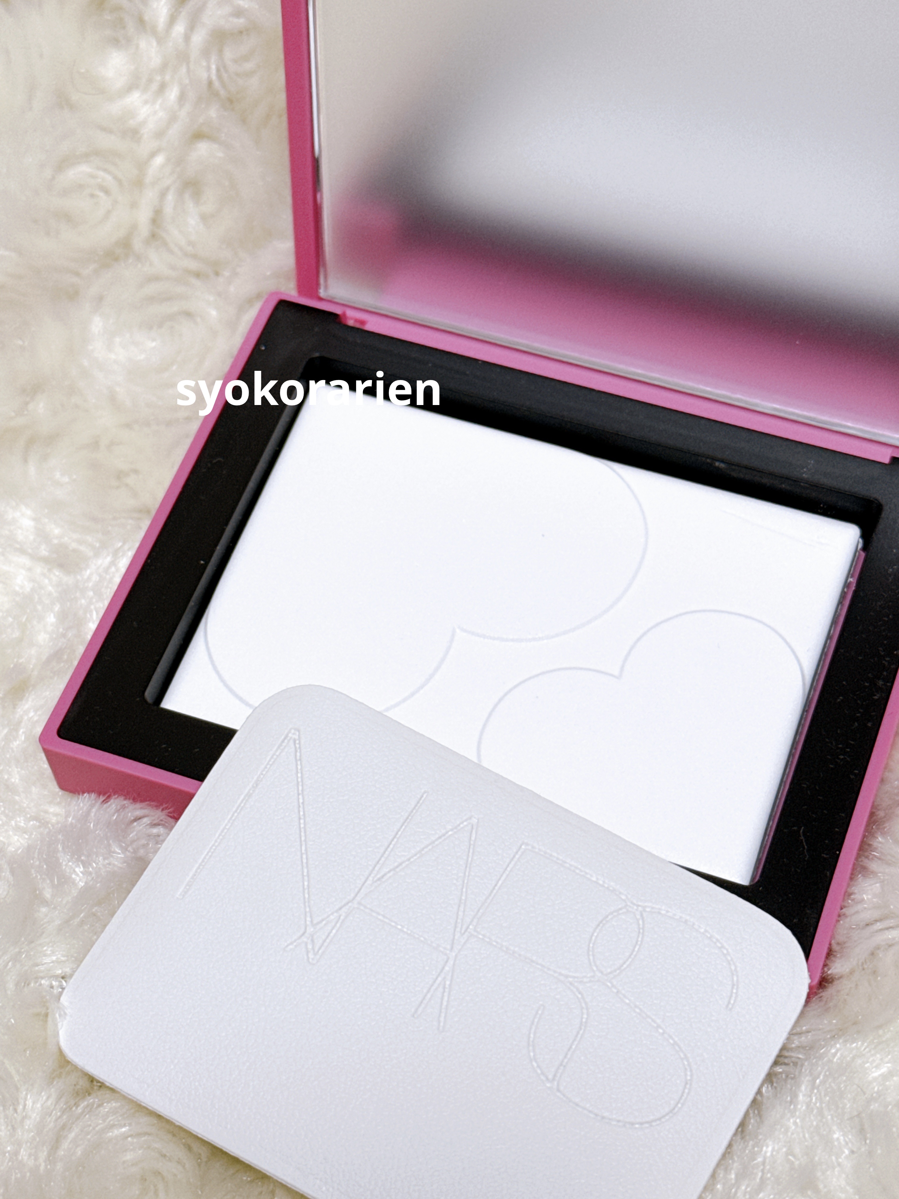 ライトリフレクティングセッティングパウダー　プレスト　N 04025 CRYSTAL/NARS/プレストパウダーを使ったクチコミ（2枚目）