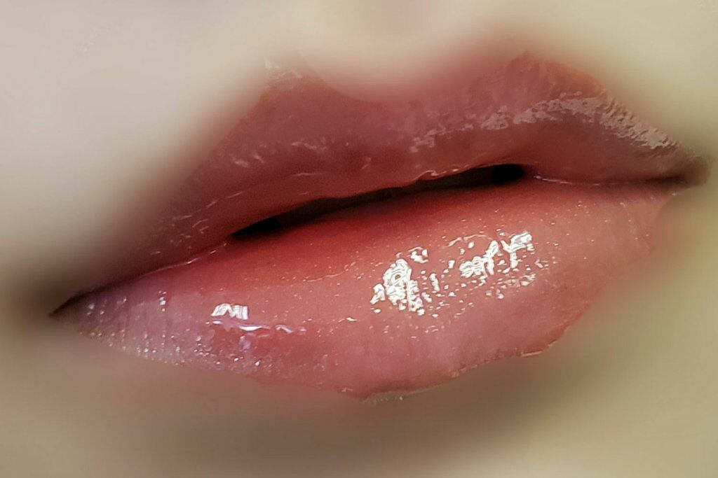 ミネラルカラーセラム/ONLY MINERALS/リップグロスを使ったクチコミ(3枚目)