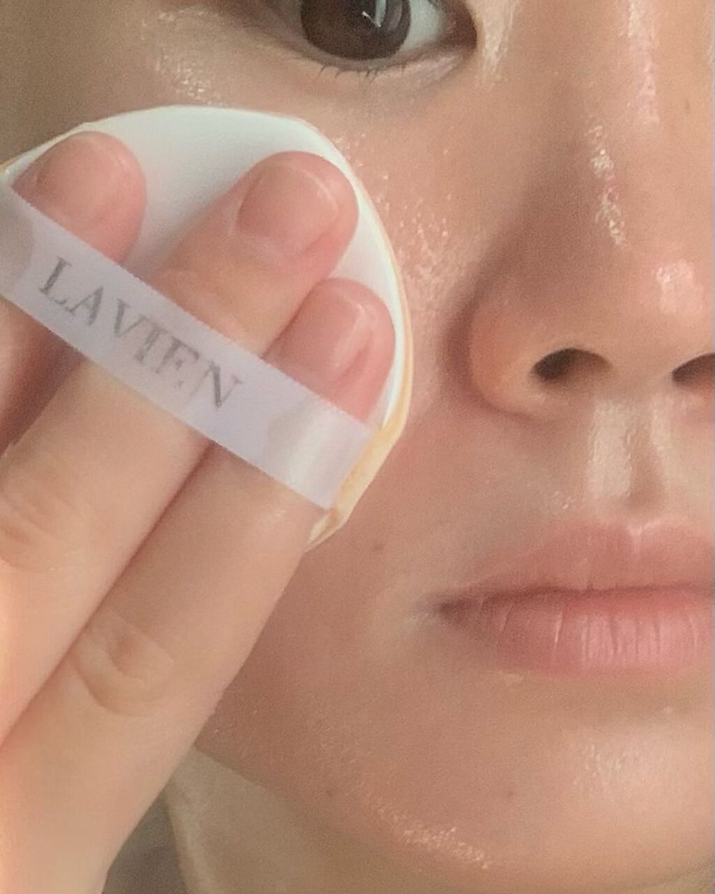 クール モイスト エッセンス サン クッション/LAVIEN/日焼け止めローションを使ったクチコミ(4枚目)