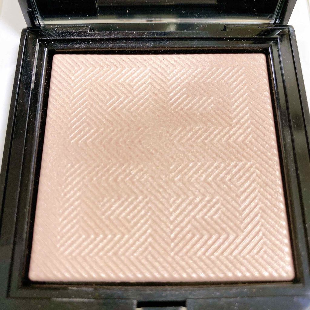 タン・クチュール・シマー・パウダー/GIVENCHY/プレストパウダーを使ったクチコミ(2枚目)