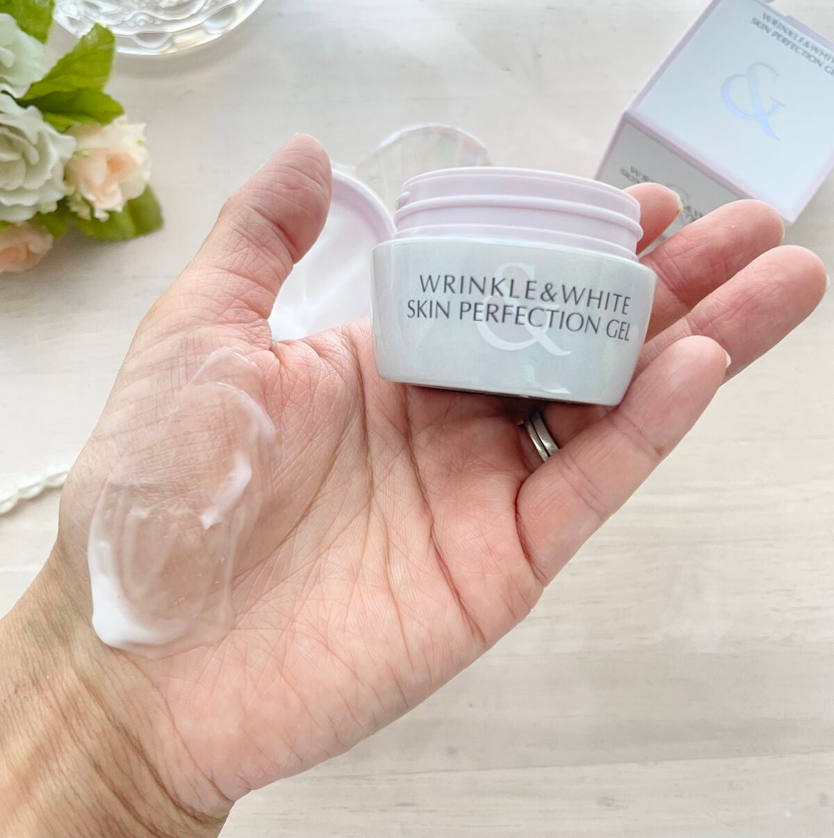 リンクル&ホワイト スキンパーフェクション ジェル/ミキモト コスメティックス/オールインワン化粧品を使ったクチコミ(4枚目)