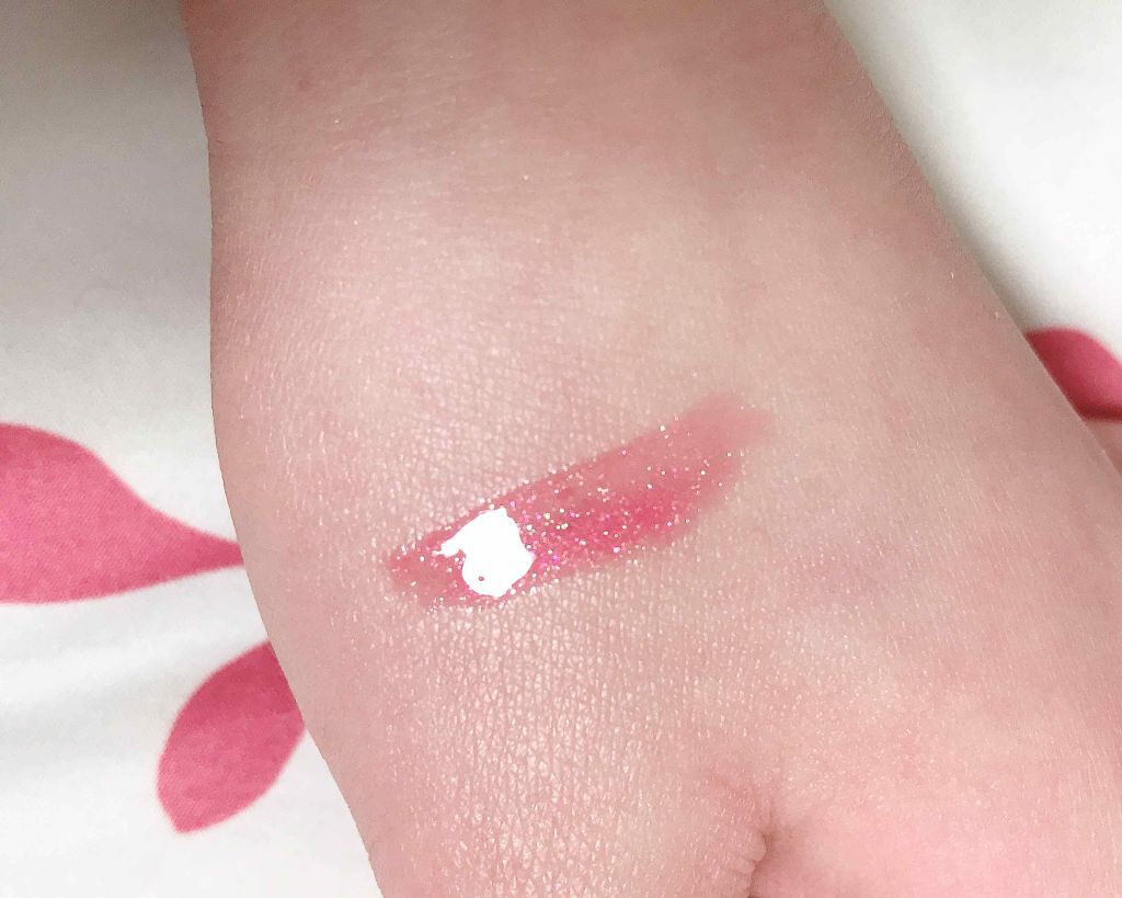 メスメリック グロスオン/CHICCA/リップグロスを使ったクチコミ(2枚目)