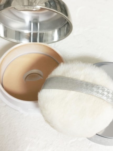 フェイスパウダー ハイカバー N 白肌オークル/クリアラスト/プレストパウダーを使ったクチコミ(2枚目)