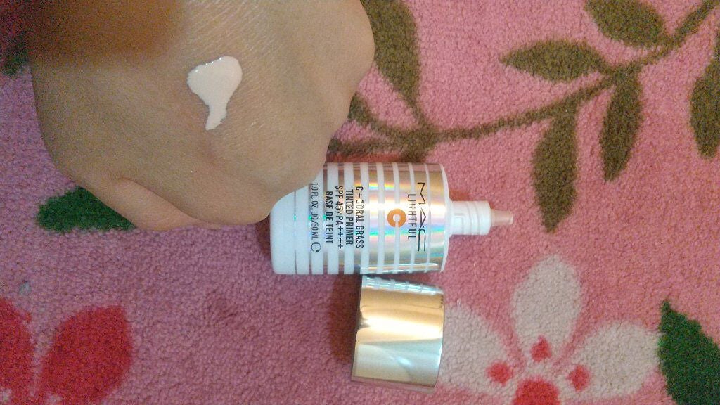 ライトフル C+ティンティッド プライマーSPF45(PA++++)/M・A・C/化粧下地を使ったクチコミ(2枚目)