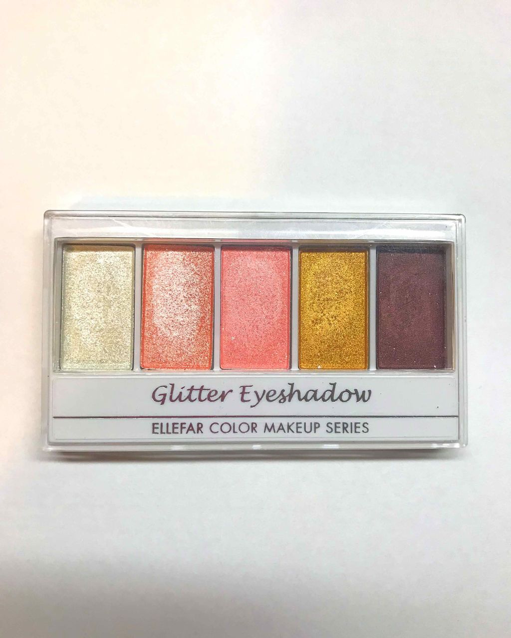 エルファー グリッターアイシャドウ/DAISO/アイシャドウパレットを使ったクチコミ（1枚目）