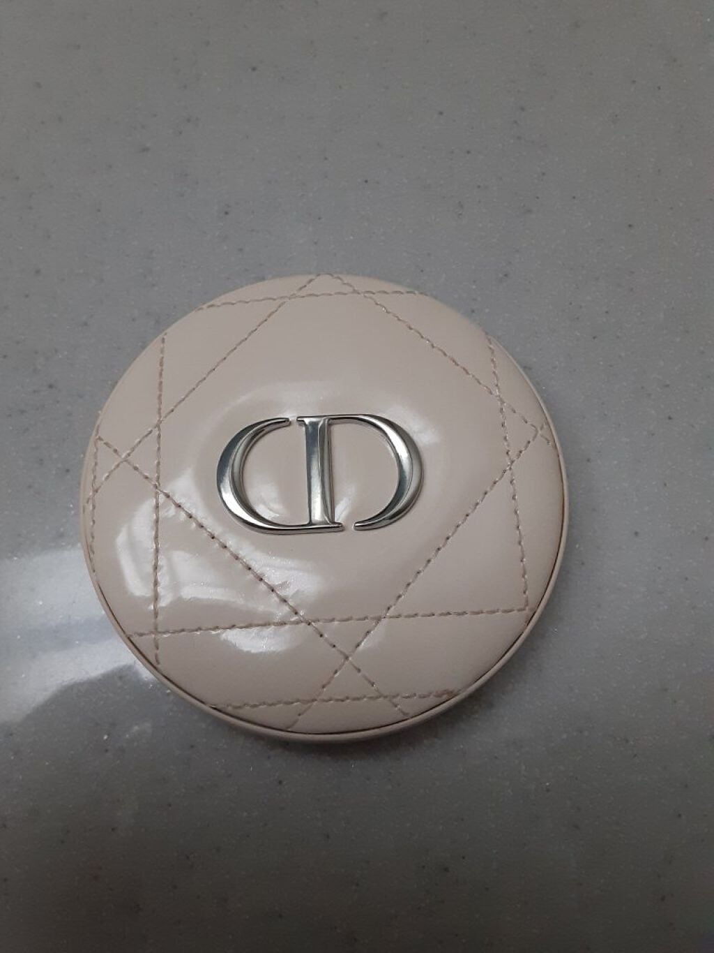 ディオールスキン フォーエヴァー クチュール ルミナイザー/Dior/プレストパウダーを使ったクチコミ(2枚目)