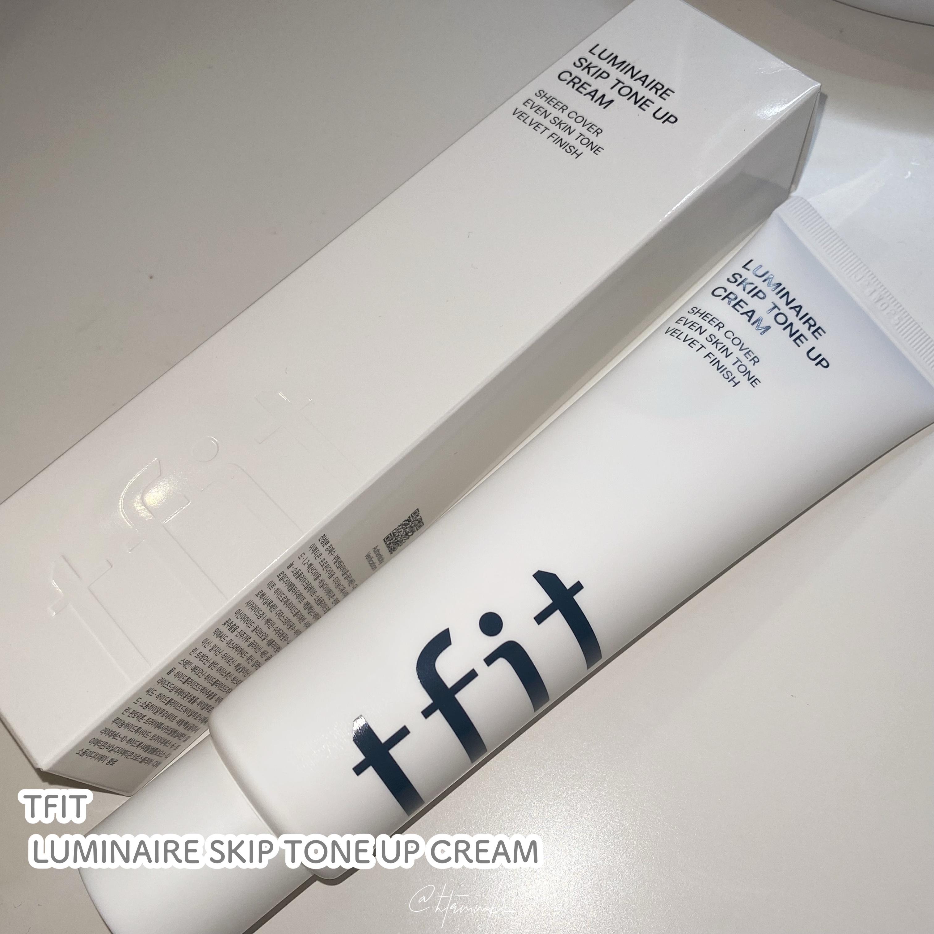 100gの大容量トーンアップクリームだから肌だけでなく首回りまでしっかり塗れて肌トーンを均一にできるティーフィットのベストセラーアイテム🤍

うるおい感たっぷりなテクスチャーで自然な明るい肌が1日続くよ✨️

#PR #TFIT

#TF