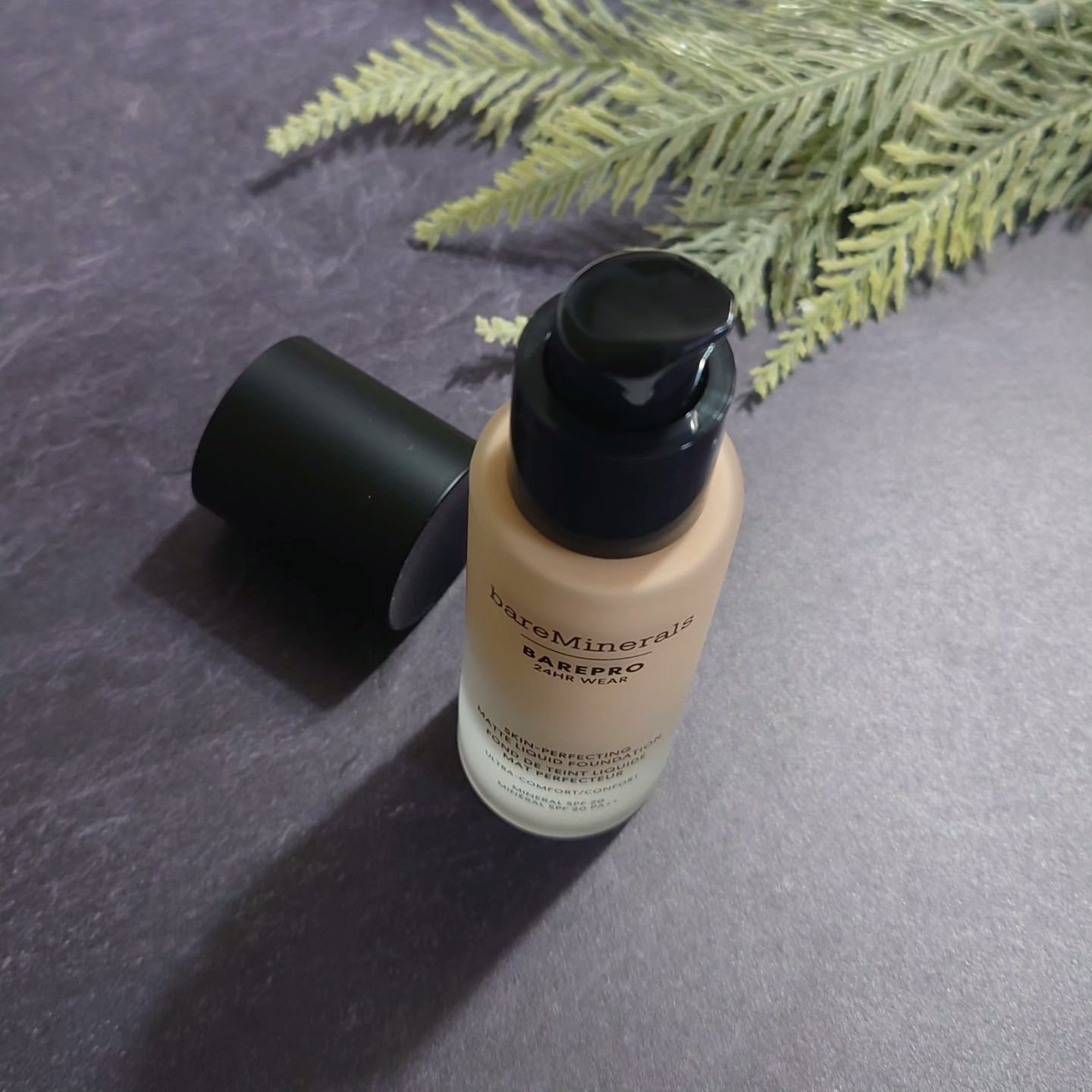 ベアプロ 24HR リキッド ファンデーション/bareMinerals/リキッドファンデーションを使ったクチコミ（2枚目）