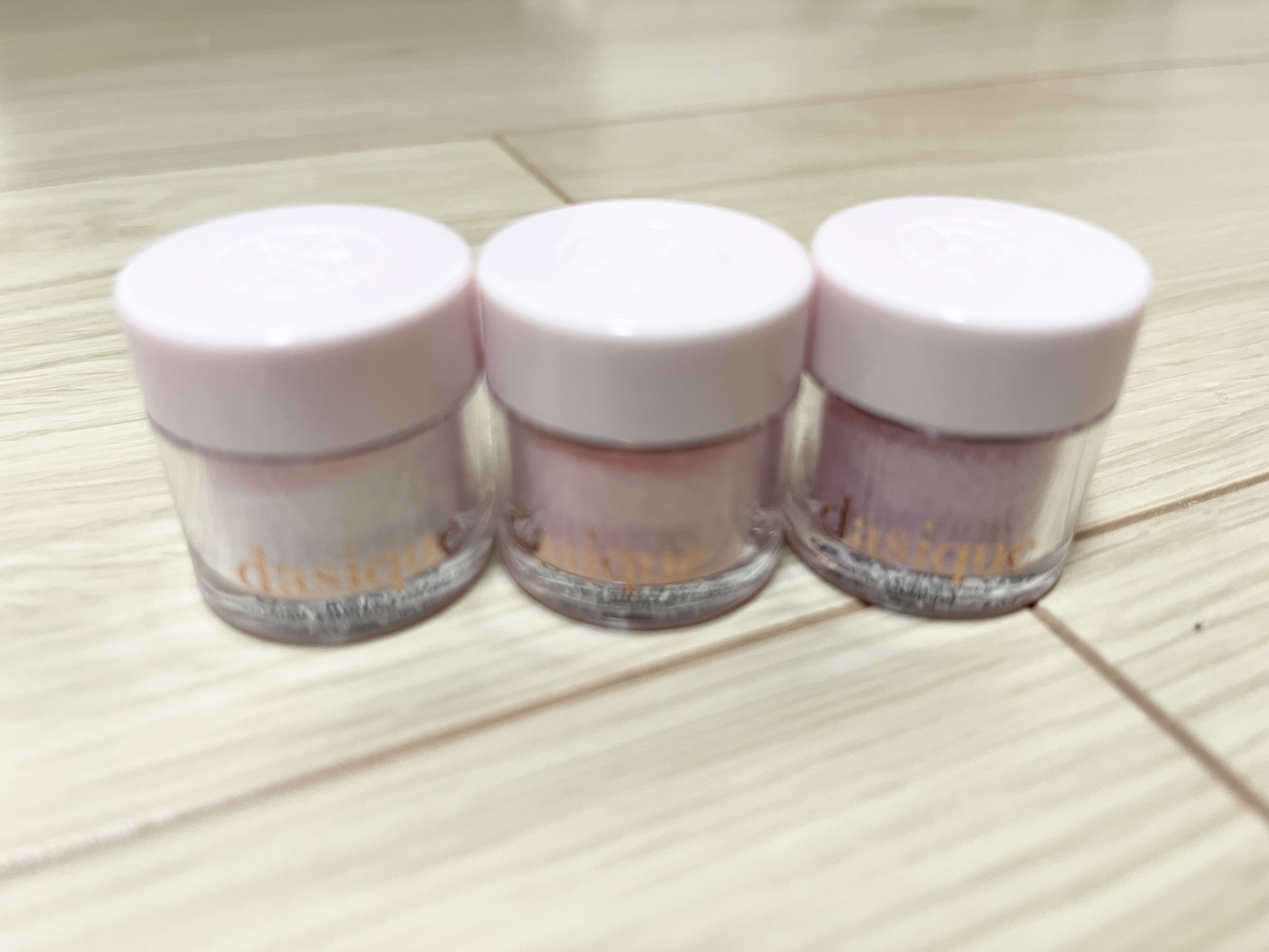 スターリットグリッターパウダー/dasique/グリッターを使ったクチコミ（2枚目）