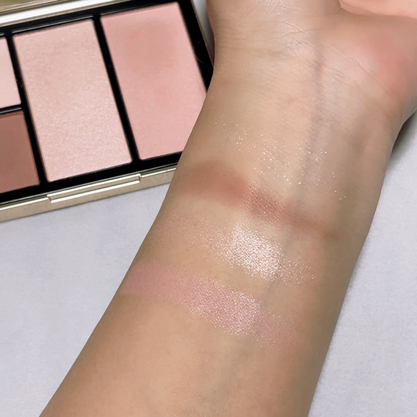 フェイス スタイリスト/SNIDEL BEAUTY/アイシャドウパレットを使ったクチコミ(4枚目)