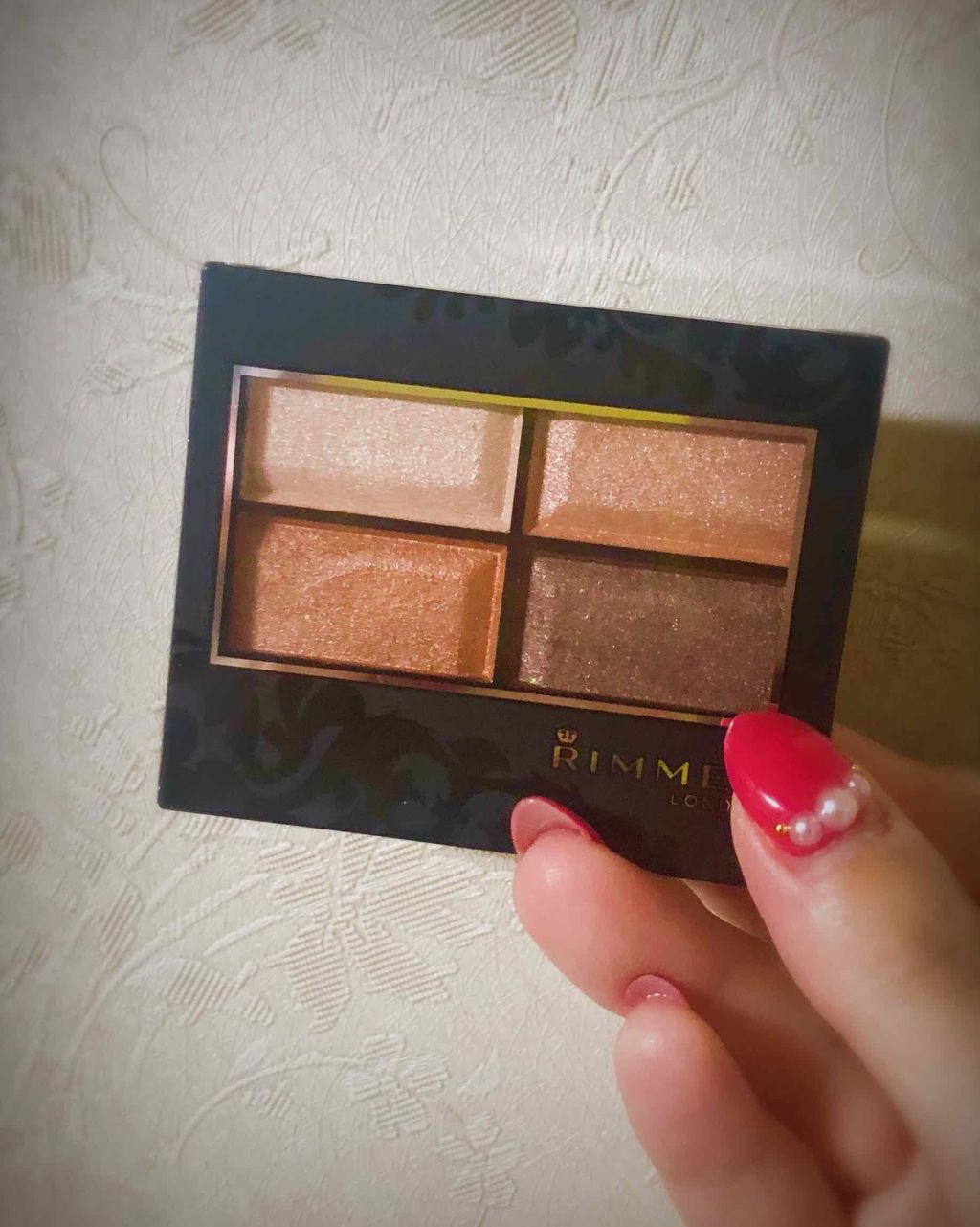 プリズム パウダーアイカラー/リンメル ロンドン/単色アイシャドウを使ったクチコミ（1枚目）