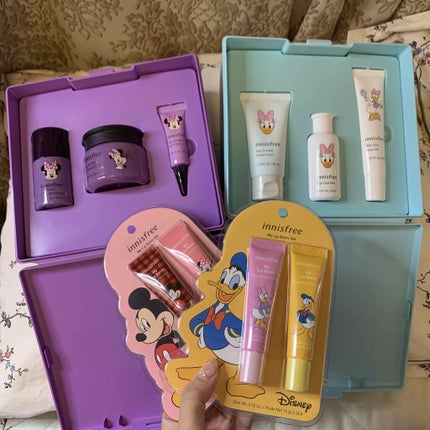 鹿の間 on LIPS 「東京旅に連れてきたイニスフリースキンケア達乳液のような化粧水が..」(2枚目)