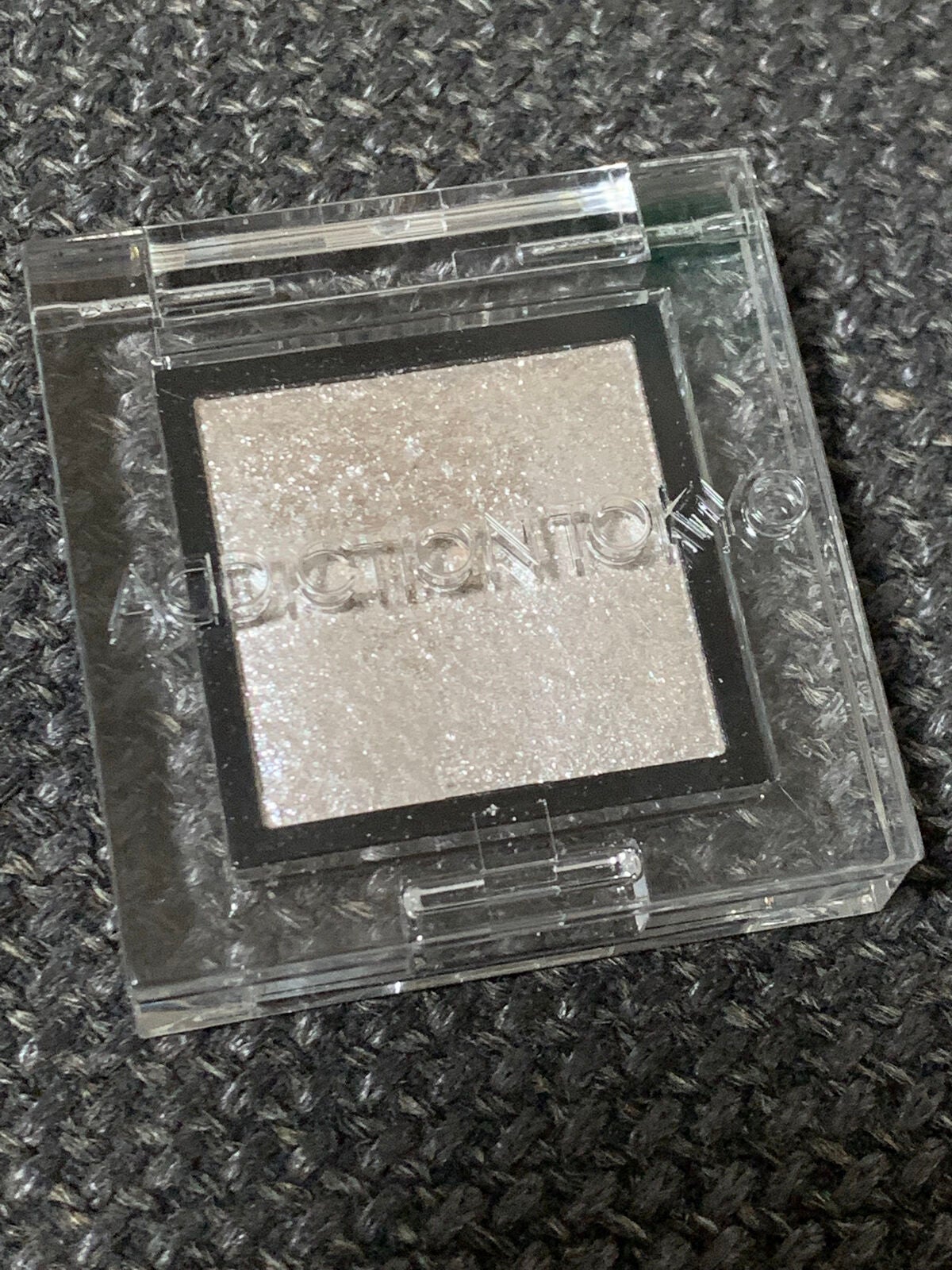 アディクション ザ アイシャドウ スパークル/ADDICTION/単色アイシャドウを使ったクチコミ(2枚目)