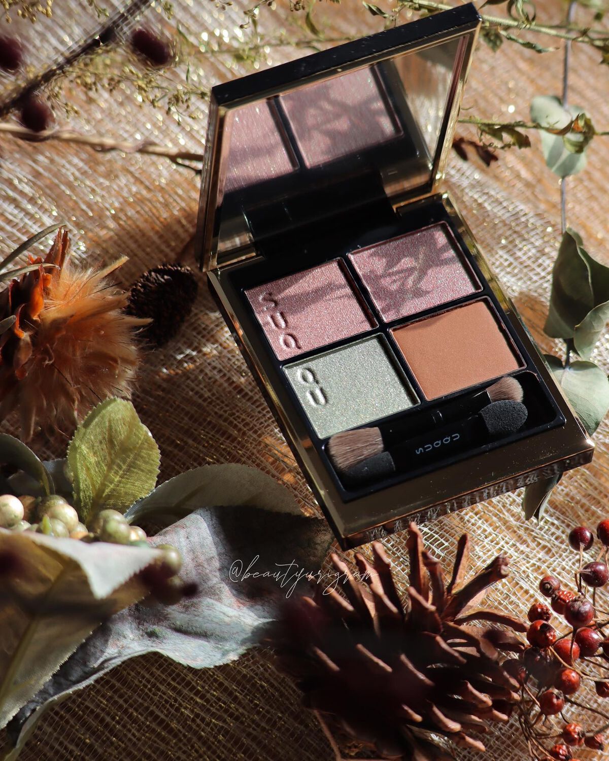 シグニチャー カラー アイズ/SUQQU/アイシャドウパレットを使ったクチコミ(1枚目)