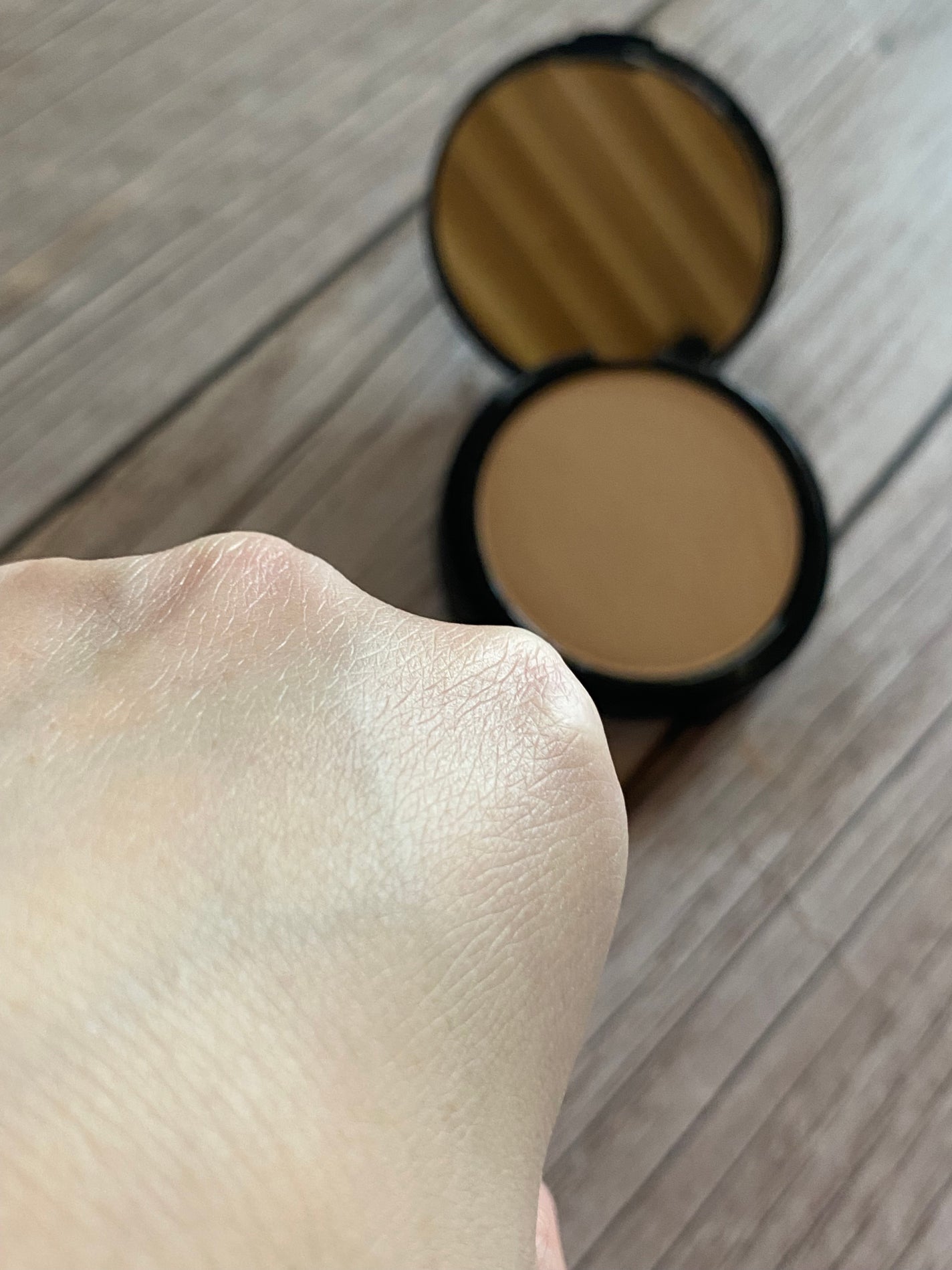 ベアプロ 16HR パウダー ファンデーション/bareMinerals/パウダーファンデーションを使ったクチコミ(4枚目)