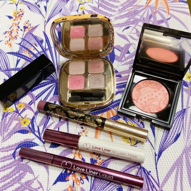 フェリンアイズ インテンスアイシャドウ クアッド 6/DOLCE&GABBANA BEAUTY/アイシャドウパレットを使ったクチコミ（2枚目）