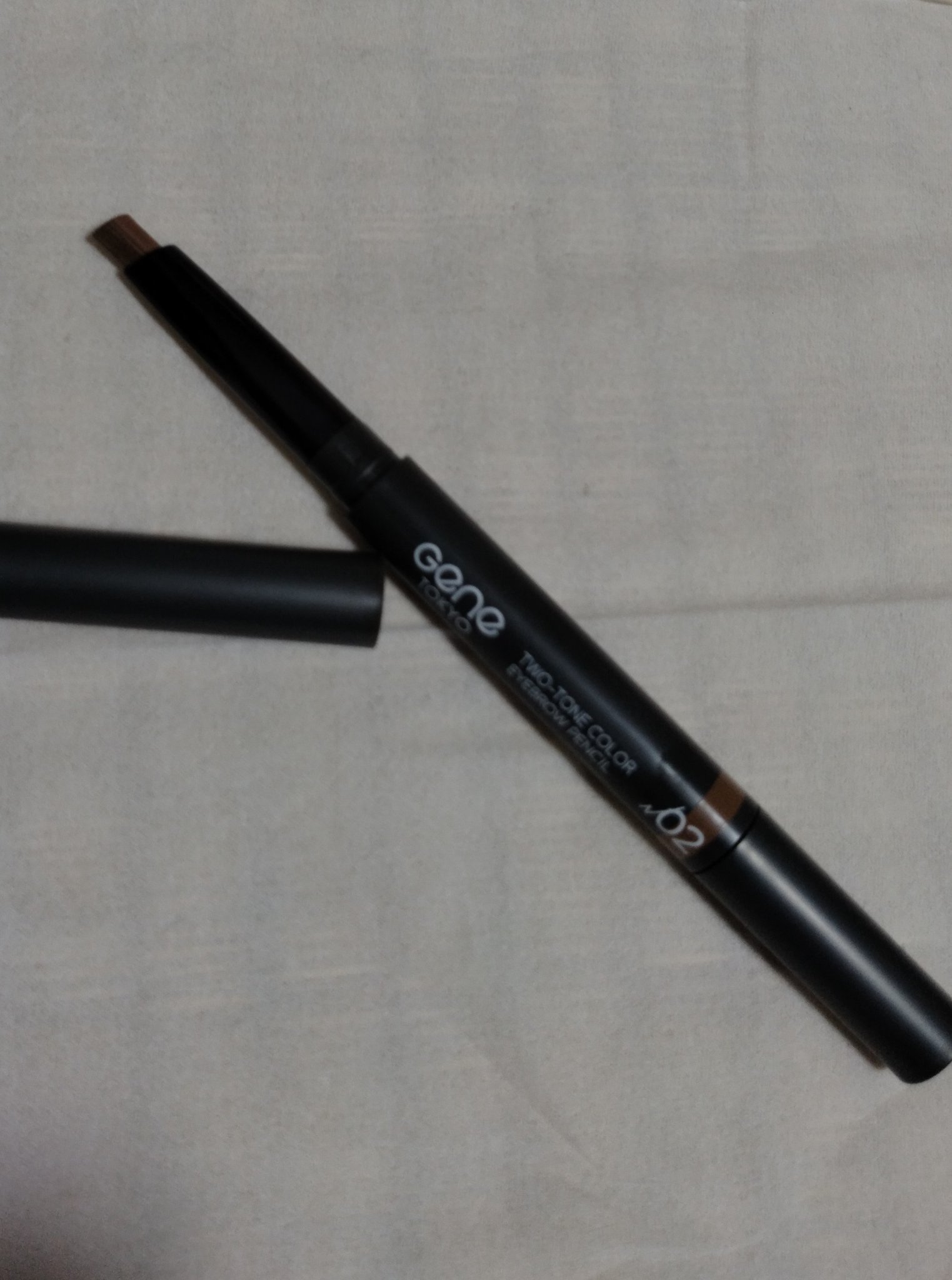 ツートンカラーアイブロウペンシル 02 少し明るいブラウンの髪に/GENE TOKYO/アイブロウペンシルを使ったクチコミ（1枚目）