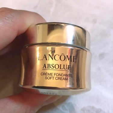 LANCOME アプソリュ ソフトクリームのクチコミ「ランコムのアブソリュ ソフトクリーム。

海外のアドベントカレンダーでミニサイズをゲットしまし.....」（1枚目）