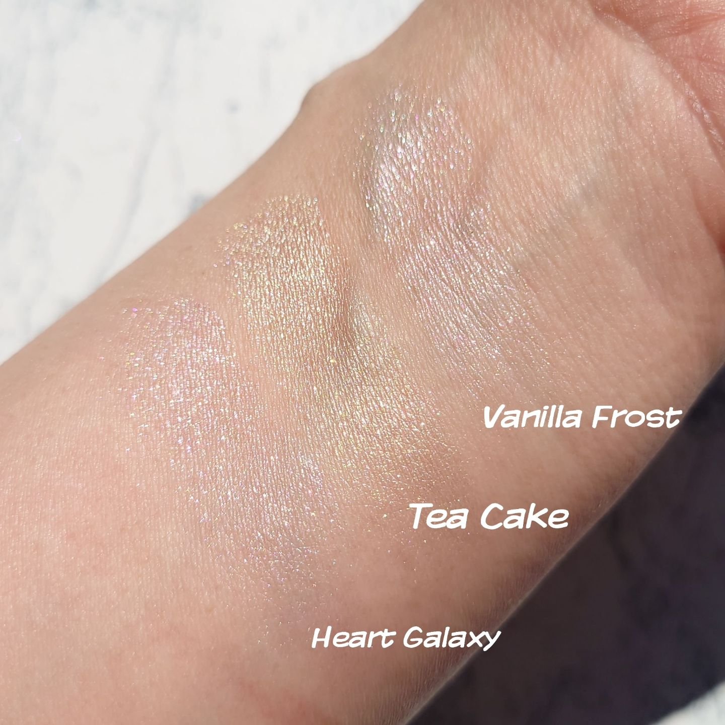 GLAMLITE ♥︎ ケロッグ ハイライター アイシャドウ 日本未発売海外コスメ Frosted Flakes – Glamlite