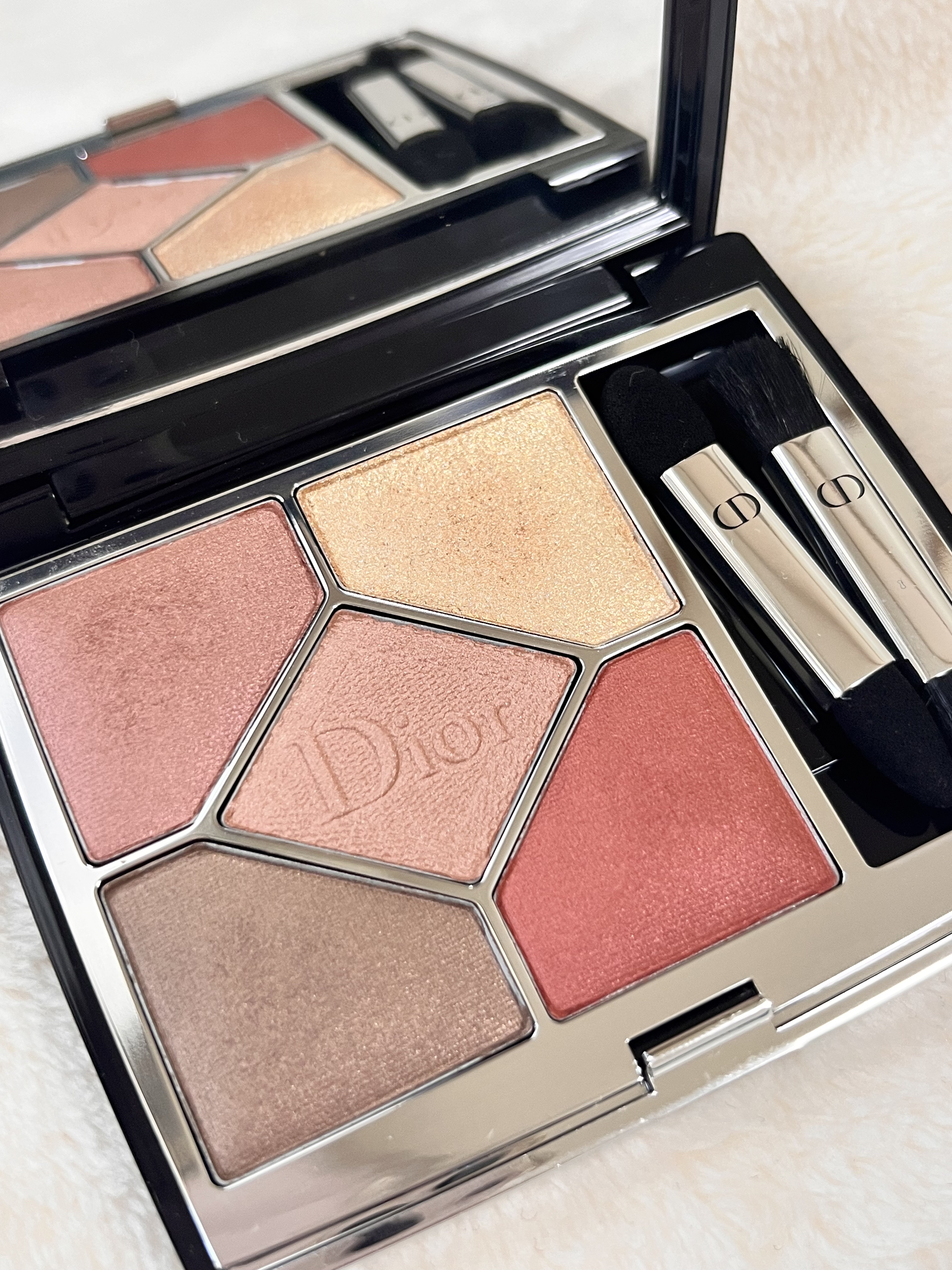 【旧】サンク クルール クチュール/Dior/アイシャドウパレットを使ったクチコミ（2枚目）