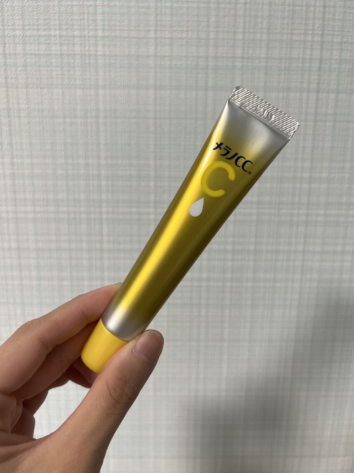 薬用しみ集中対策 プレミアム美容液/メラノCC/美容液を使ったクチコミ（2枚目）