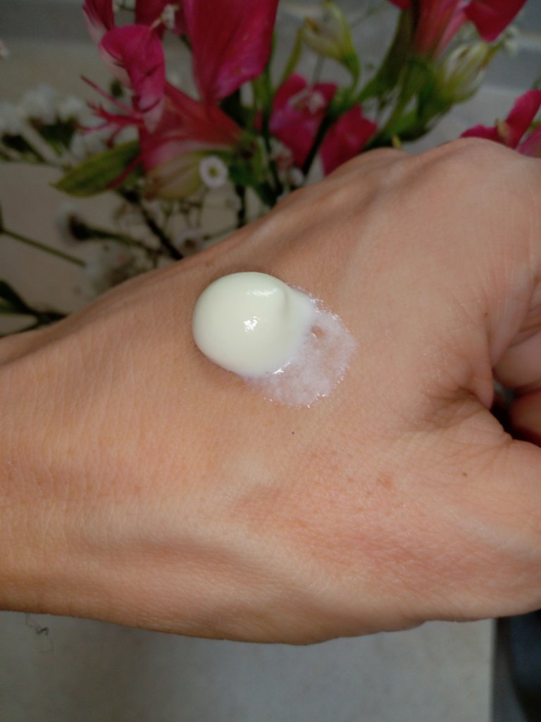 ビオレUV バリアミー クッションジェントルエッセンス		/ビオレ/日焼け止めクリームを使ったクチコミ（2枚目）