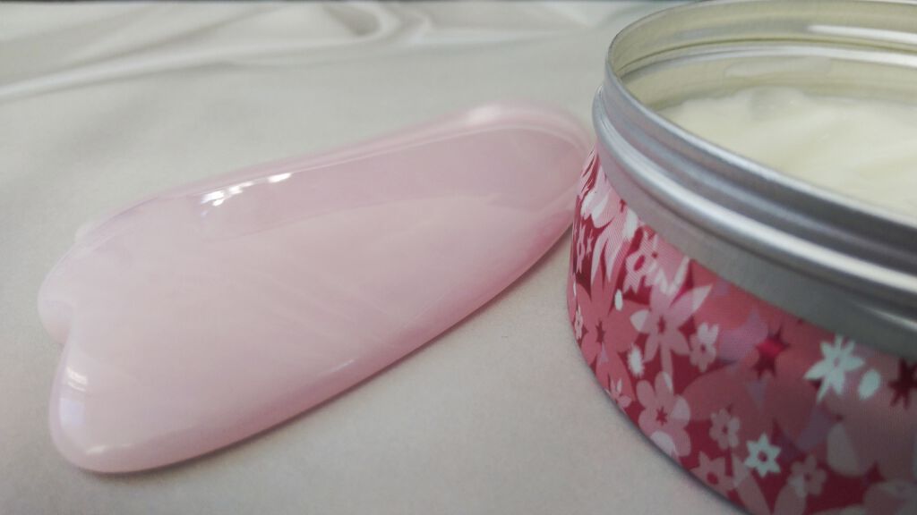 かっさプレートおすすめランキング20選!口コミで人気の商品や使い方・選び方・効果を紹介のサムネイル