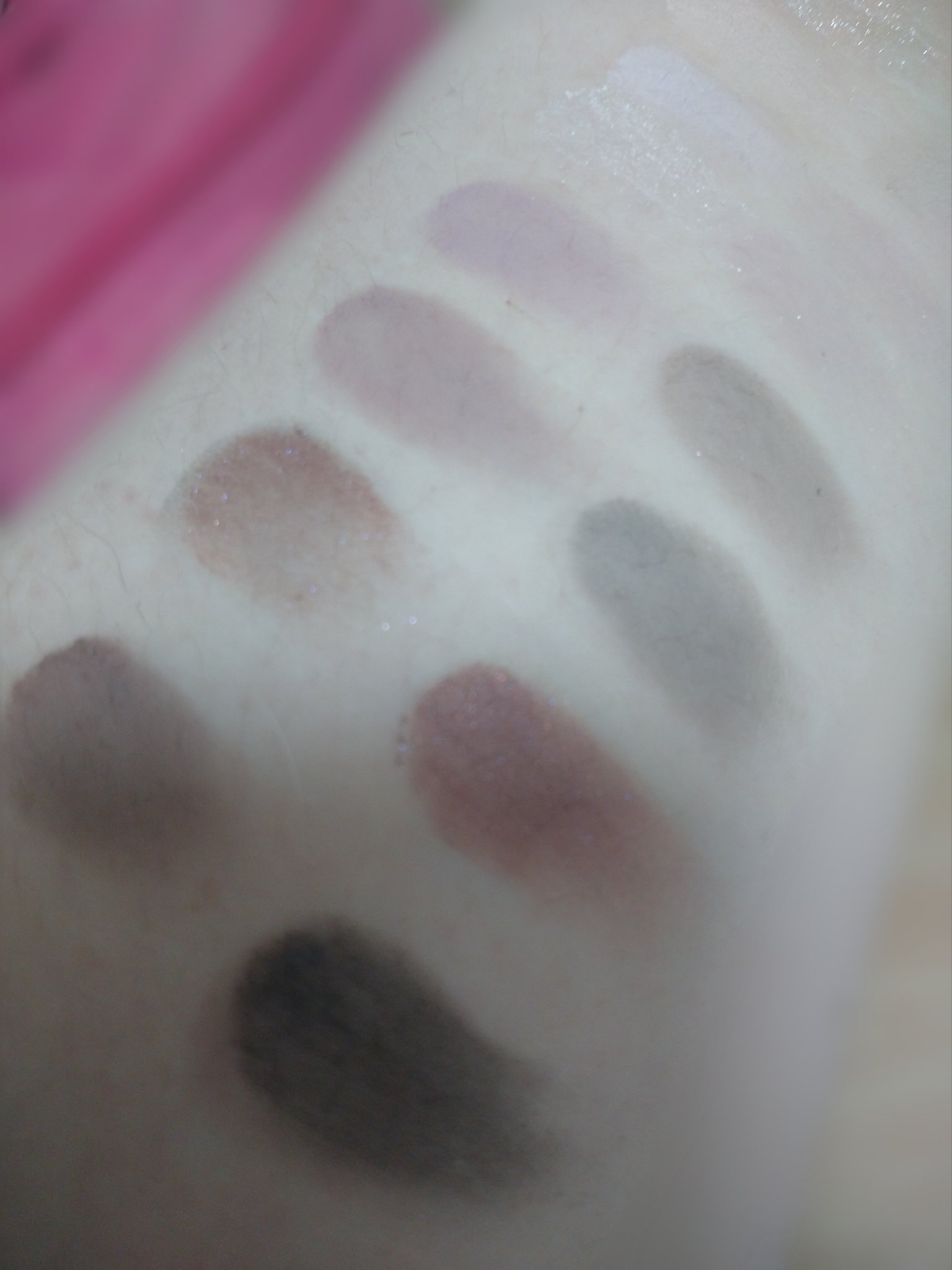 ソフトブラーリングアイパレット/wakemake/アイシャドウパレットを使ったクチコミ（2枚目）