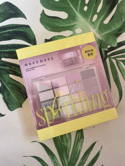 ソフトブラーリングアイパレット/wakemake/アイシャドウパレットを使ったクチコミ(4枚目)