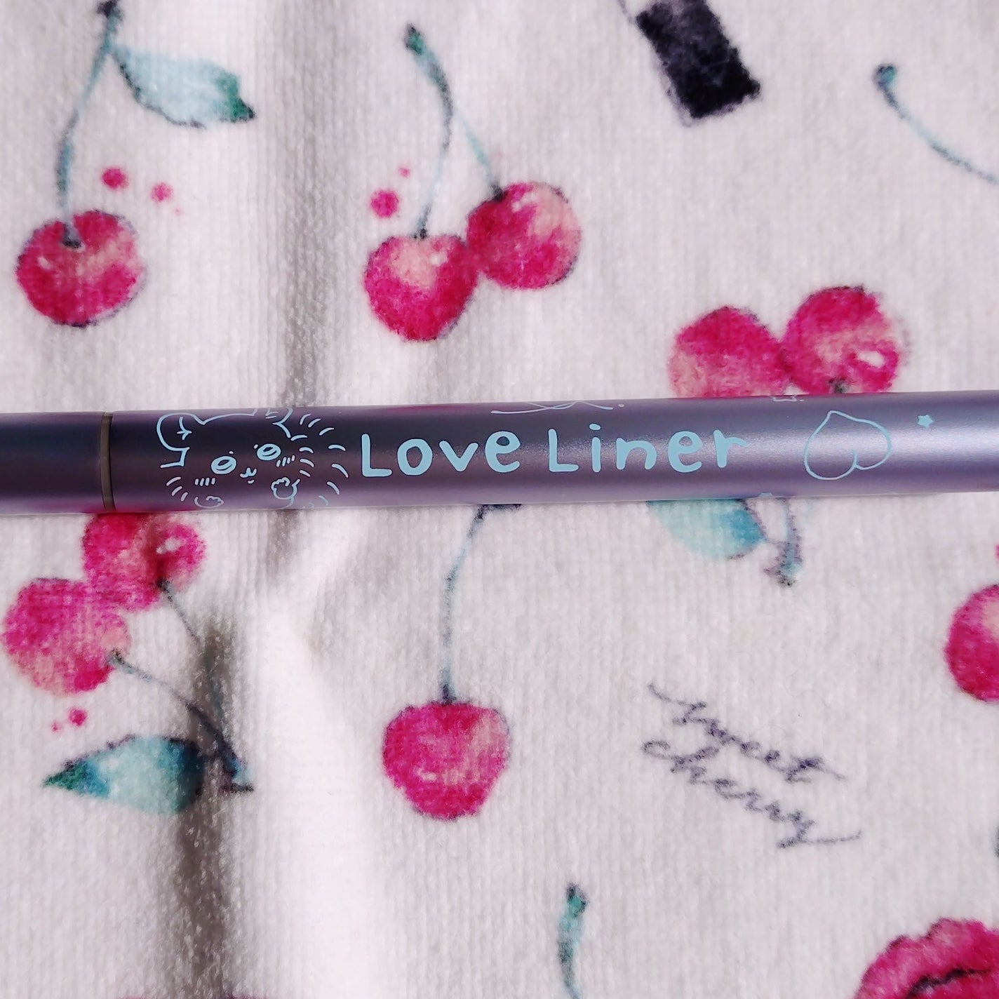 リキッドアイライナーR4/ラブ・ライナー/リキッドアイライナーを使ったクチコミ(2枚目)