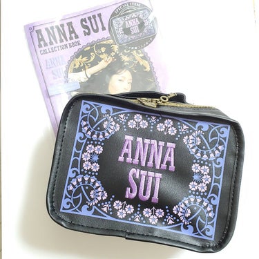 宝島社 ANNA SUI ロゴ刺繍コスメポーチのクチコミ「ANA SUI［アナ スイ］
仕切りが動くコスメポーチ
FLOWERS×EMBROIDERY　.....」（1枚目）