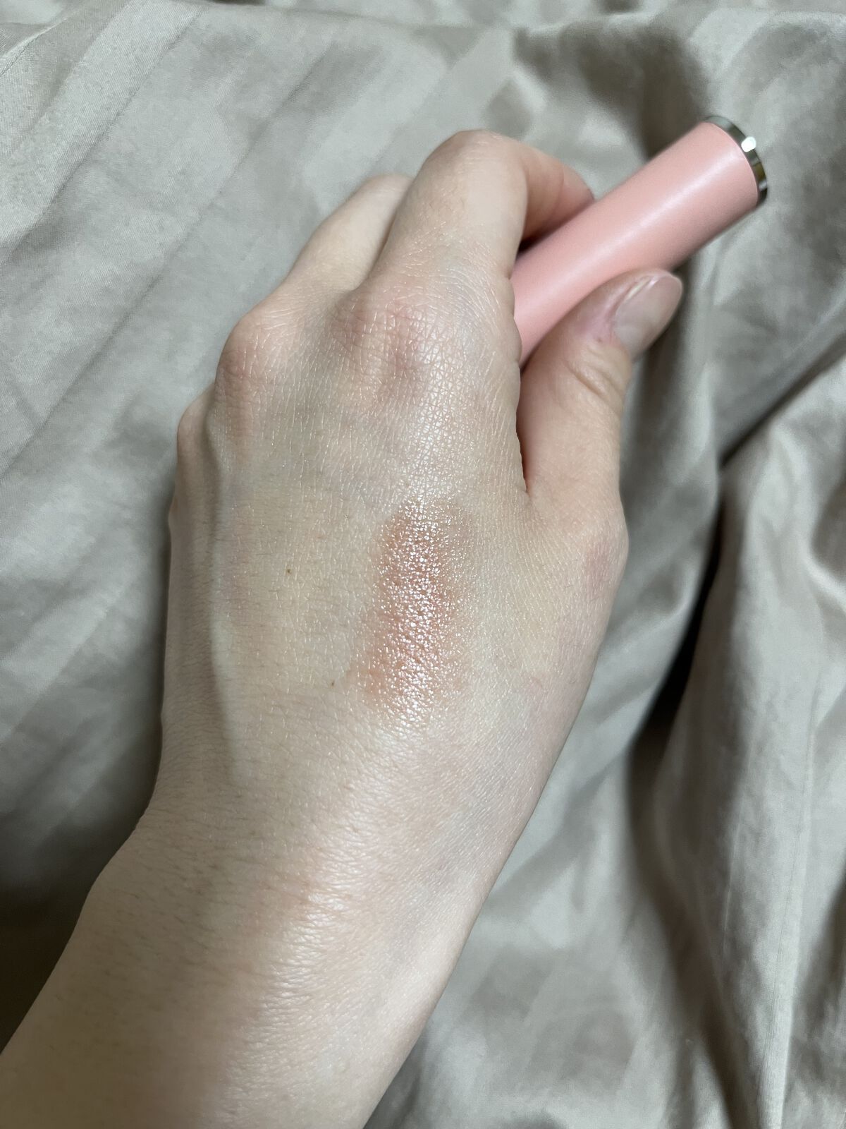 ローズ・パーフェクト No.110 ミルキー・ヌード/GIVENCHY/リップバームを使ったクチコミ（3枚目）