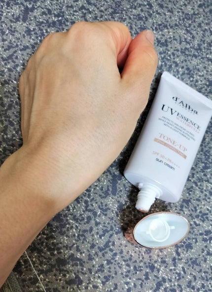 ウォータフルトーンアップサンクリーム/ダルバ/日焼け止めクリームを使ったクチコミ(3枚目)