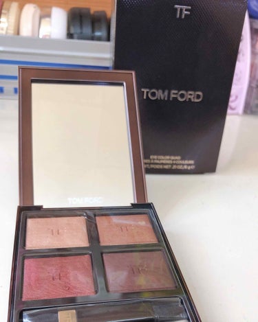 アイ カラー クォード/TOM FORD BEAUTY/アイシャドウパレットを使ったクチコミ（2枚目）