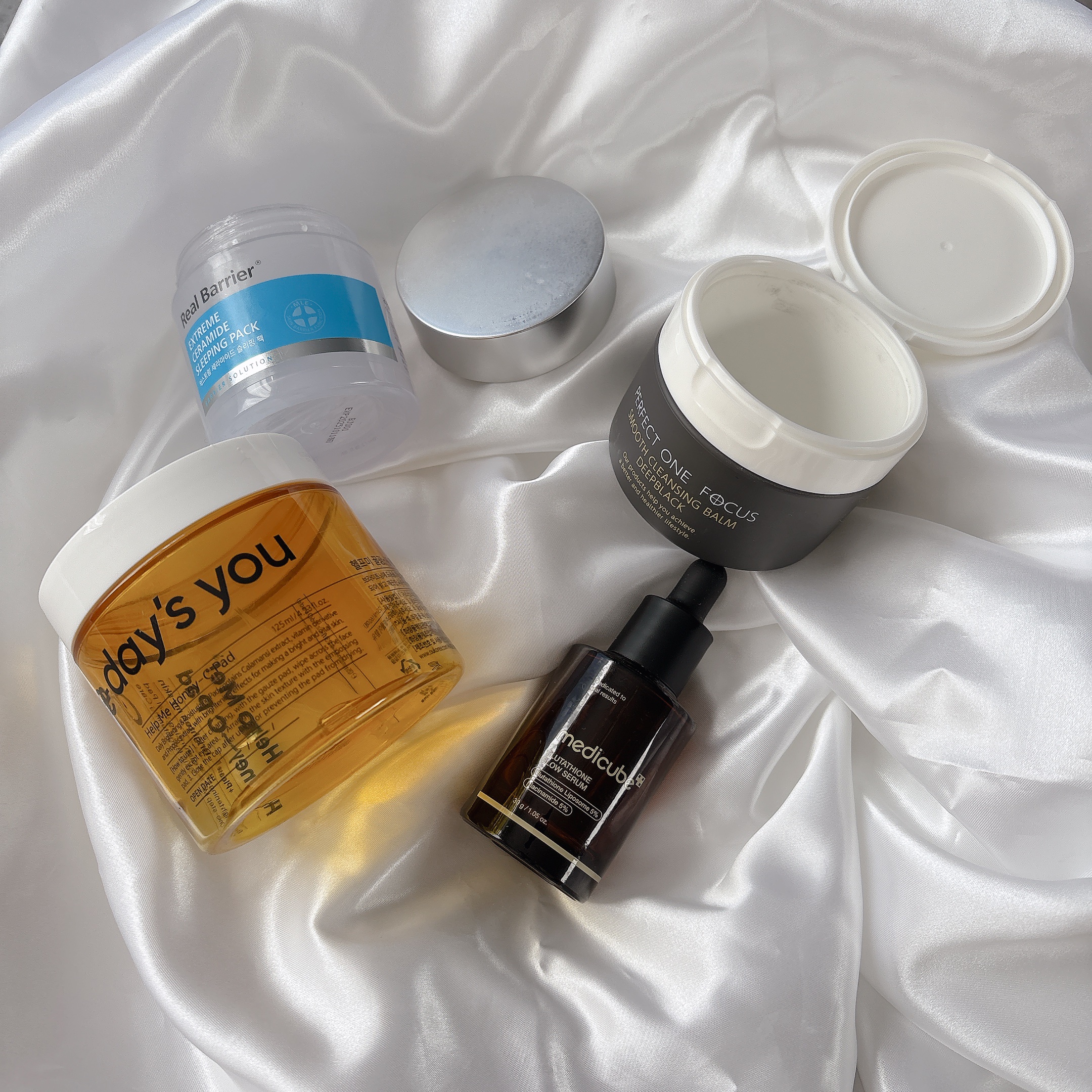 パーフェクトワンフォーカス スムースクレンジングバーム ディープブラック/PERFECT ONE  FOCUS/クレンジングバームを使ったクチコミ（1枚目）