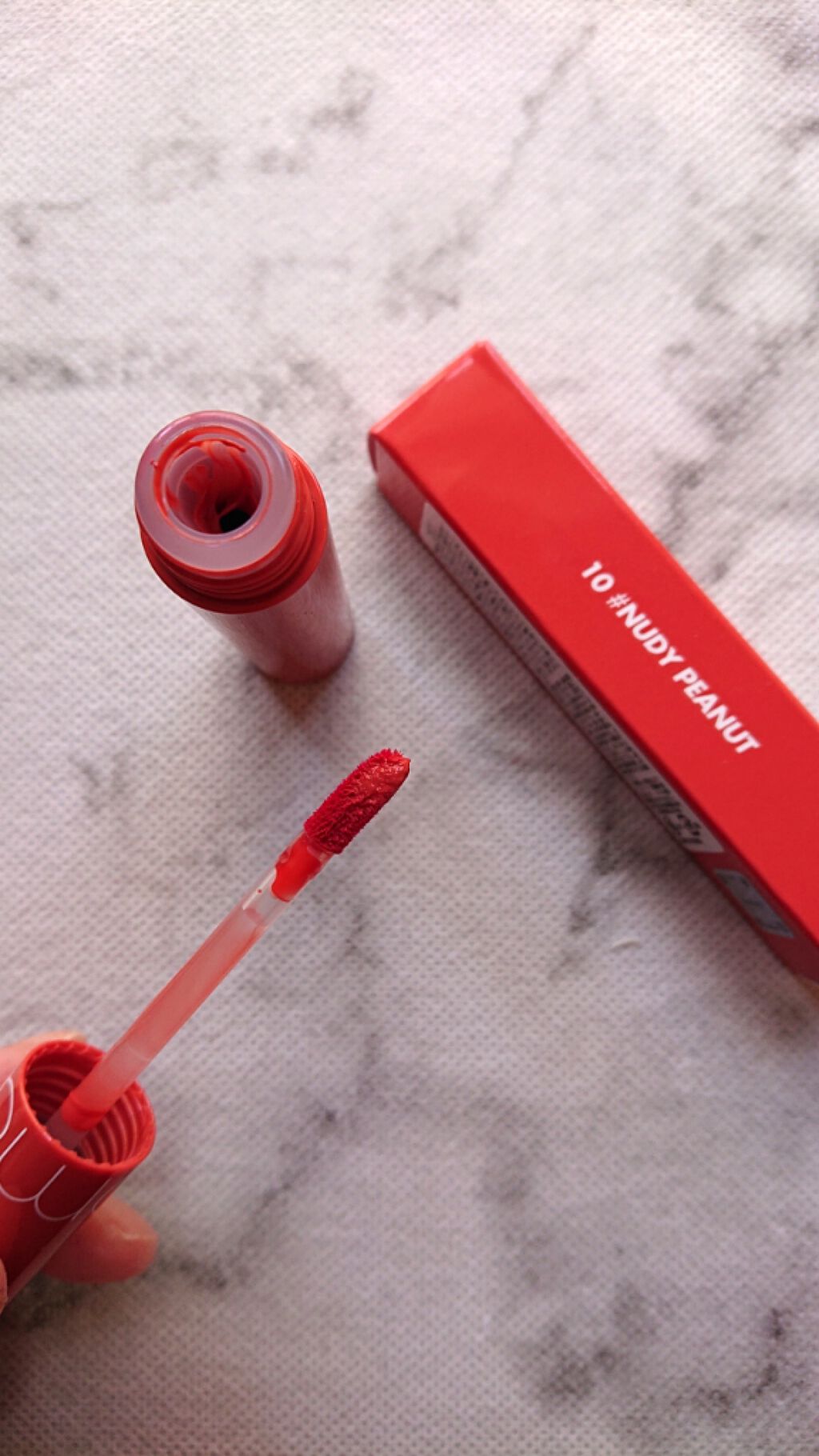 ジューシーラスティングティント/rom&nd/リップティントを使ったクチコミ(3枚目)