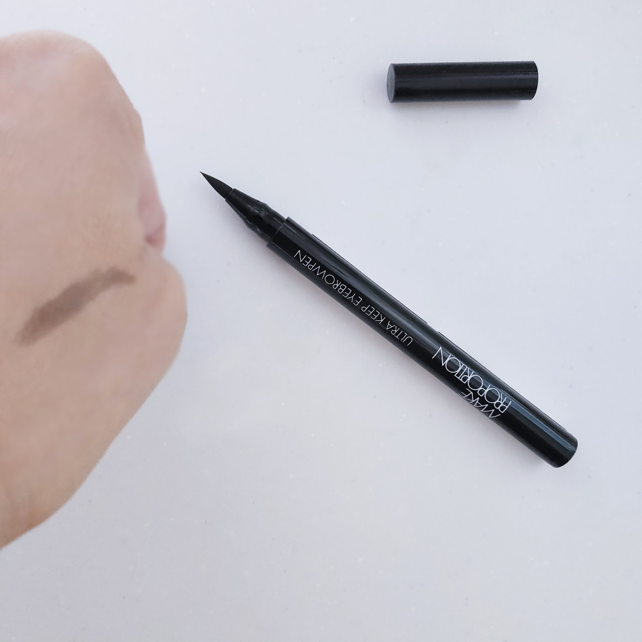 ウルトラキープアイブロウペン/メイクプロポーション/眉ティントを使ったクチコミ（1枚目）