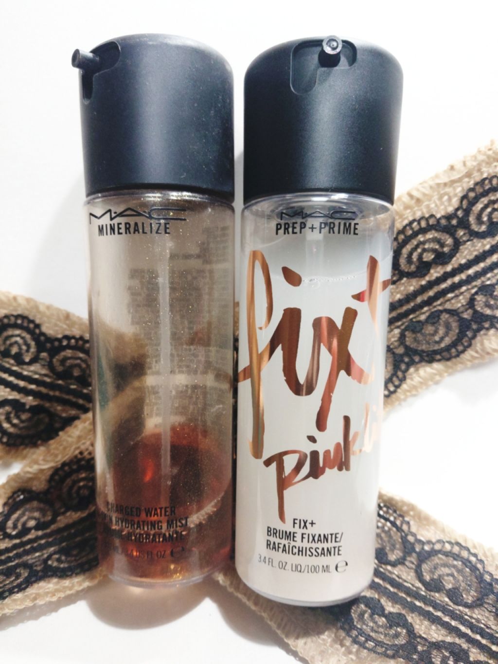 プレップ プライム フィックス+ ゴールドライト／ピンクライト ピンクライト/M・A・C/ミスト状化粧水を使ったクチコミ（2枚目）