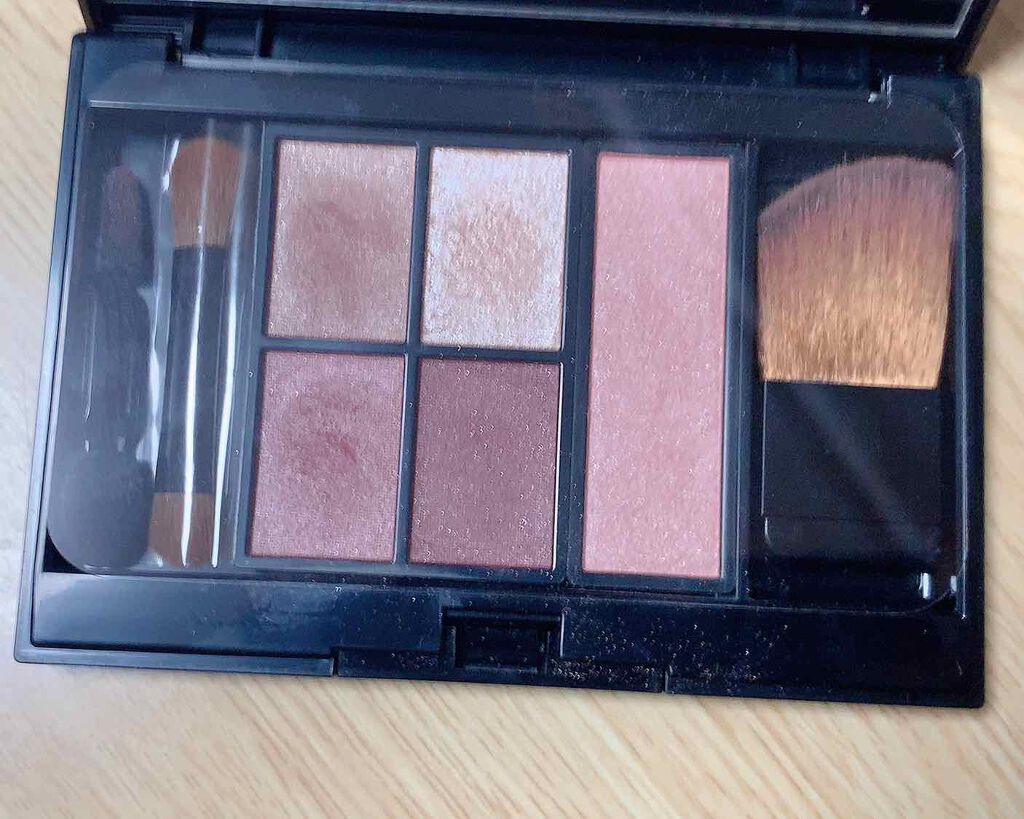 クリスマスコフレ2019/エトヴォス/メイクアップキットを使ったクチコミ(2枚目)