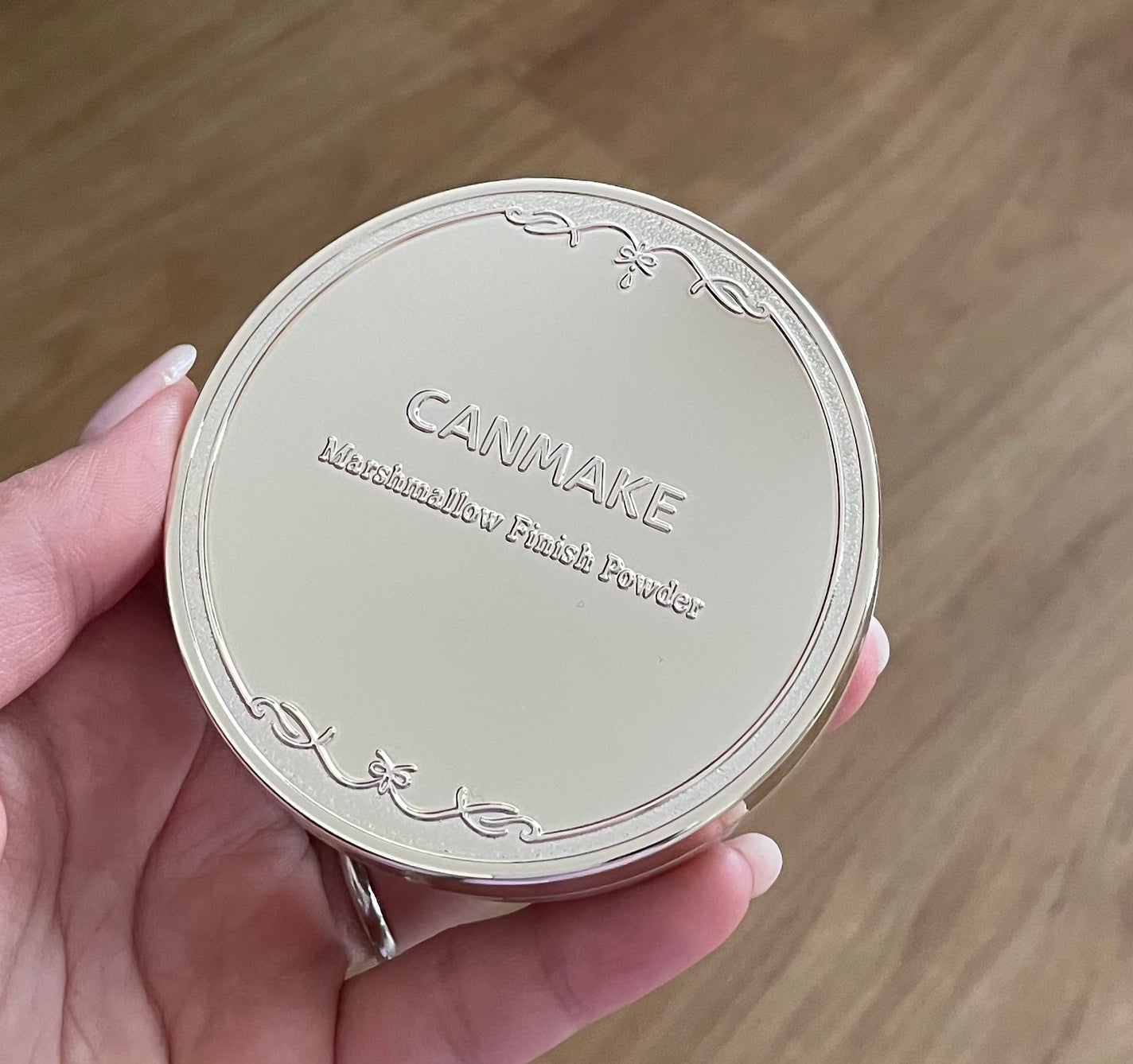 マシュマロフィニッシュパウダー ~Abloom~/キャンメイク/プレストパウダーを使ったクチコミ(1枚目)
