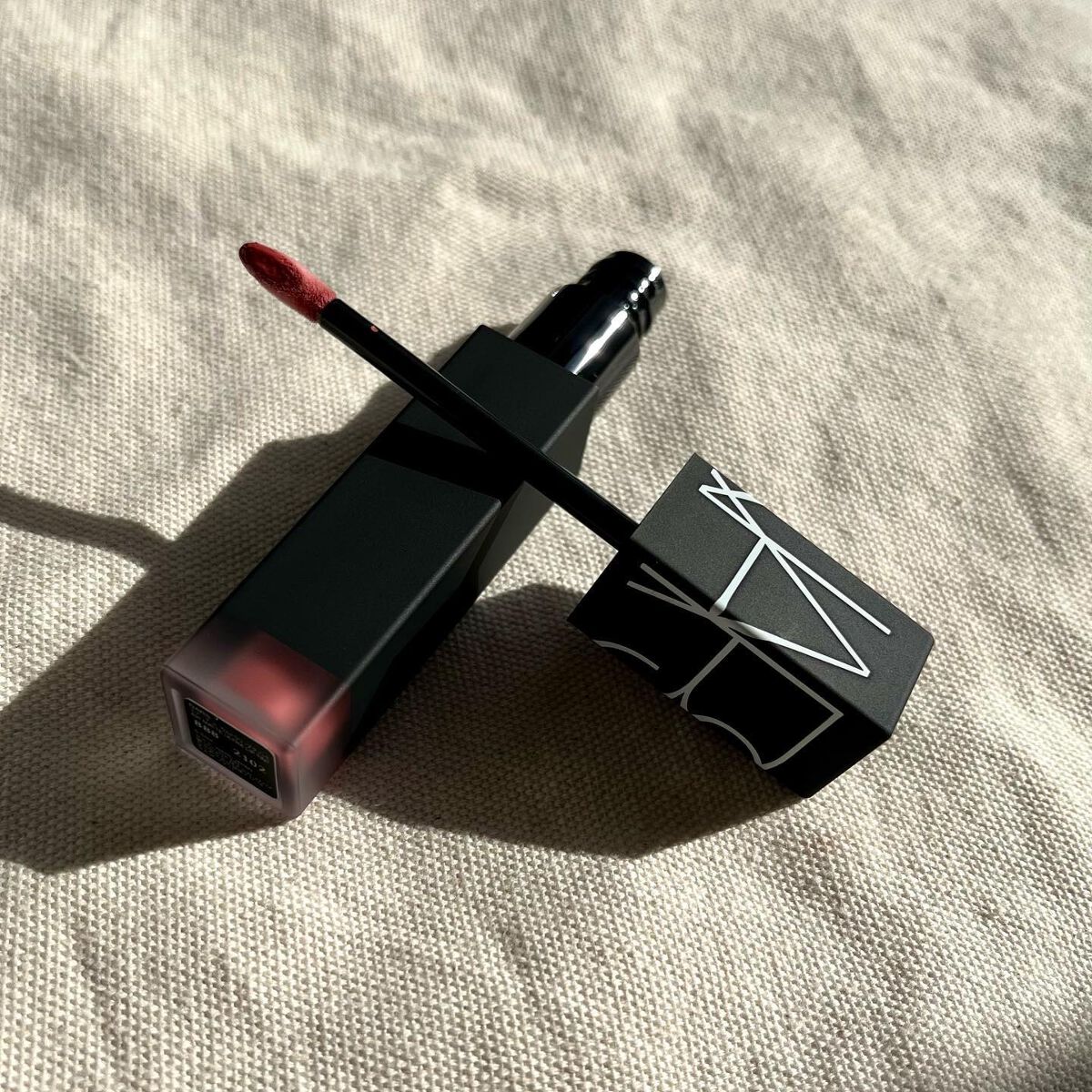  エアーマット ウルトラリップティント/NARS/リップティントを使ったクチコミ（2枚目）