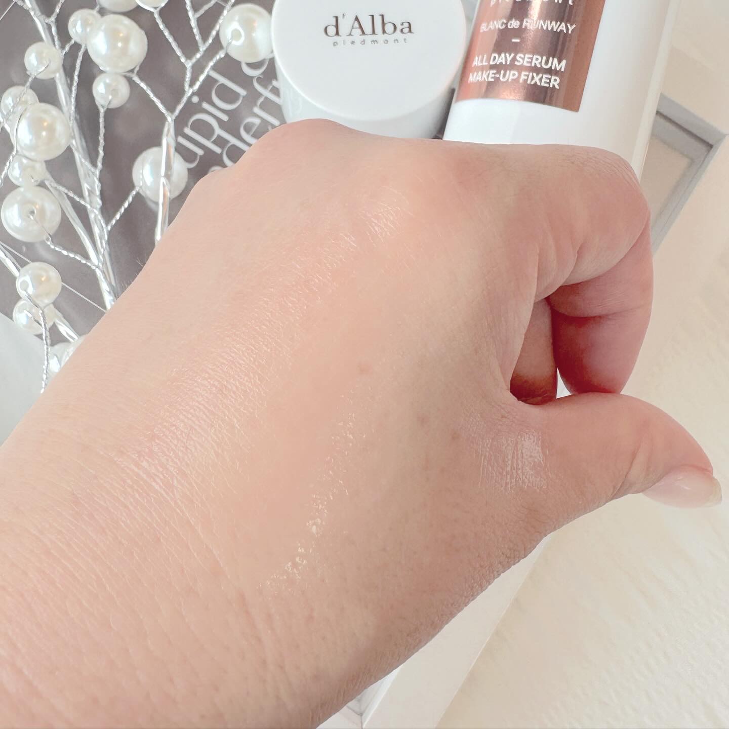オールデイセラムメイクアップフィクサー/ダルバ/フィックスミストを使ったクチコミ（3枚目）
