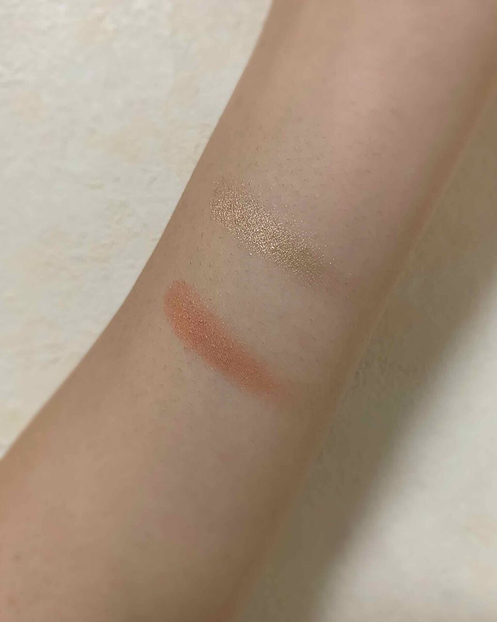 ミネラルマルチパウダー/エトヴォス/単色アイシャドウを使ったクチコミ（3枚目）