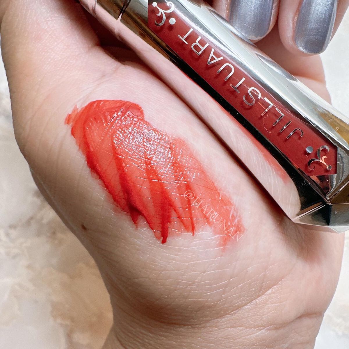 ジルスチュアート タイムレスグロウ ルージュティント 04 lipstick letter/JILL STUART/リップティントを使ったクチコミ（2枚目）